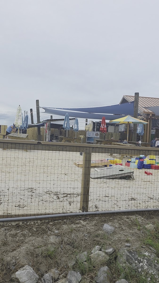 Bushwackers Landing Photo 5